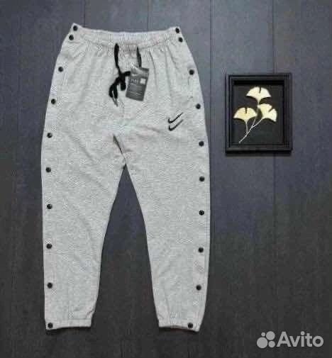 Спортивные штаны Nike