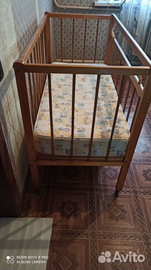 Детская кроватка
