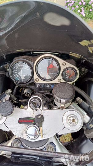 Продам Kawasaki Ninja ZX-7R 750