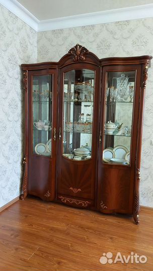 Комод для посуды