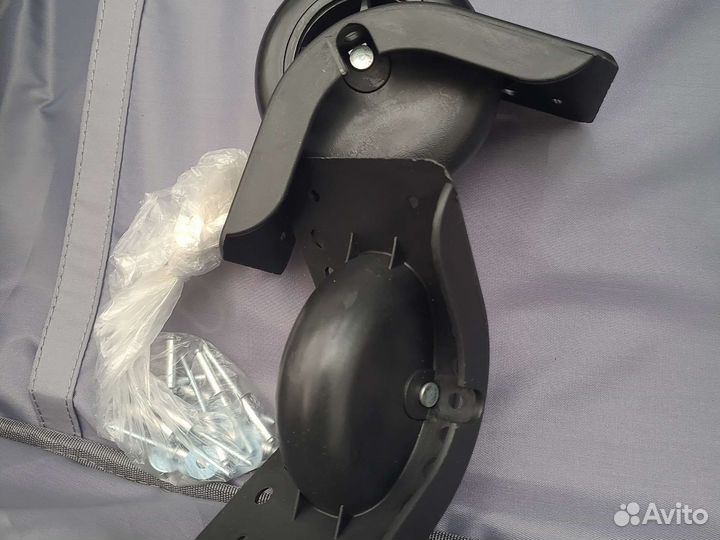 Колесо на хоккейный баул/сумку на колёсах