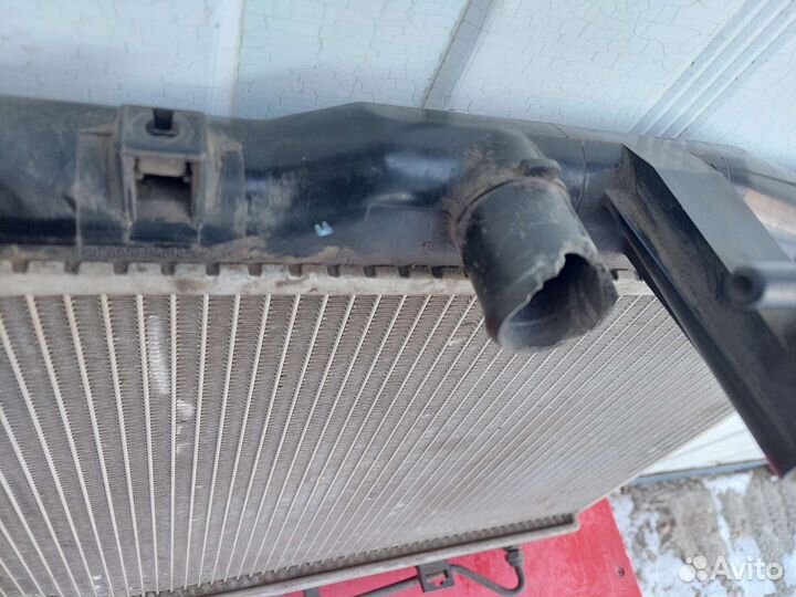 Радиатор двигателя Kia Rio ll