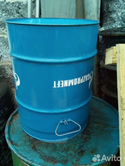 Канистры - бочки 50 л. 5 шт. Котел тестомеса 2 шт