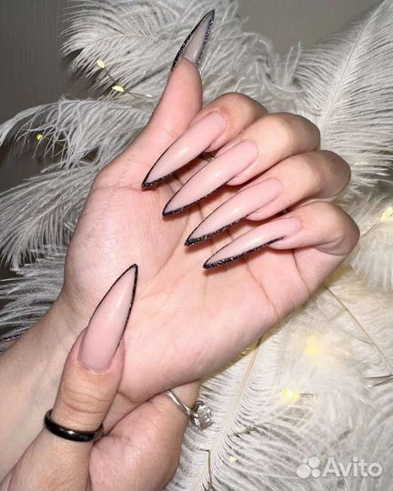 Маникюр на дому