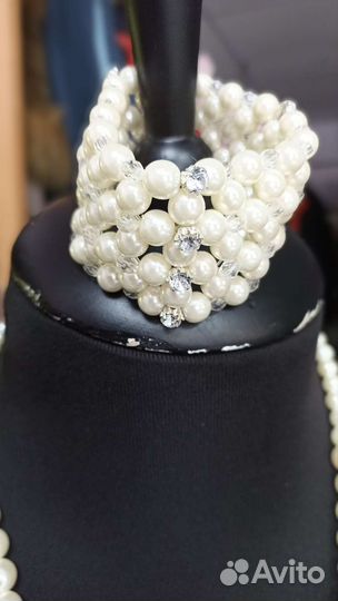 Бусы, серьги, браслет