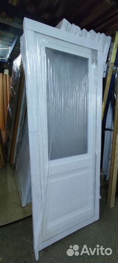Двери белые эмаль новые