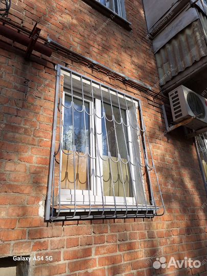 Кованые решетки на окна