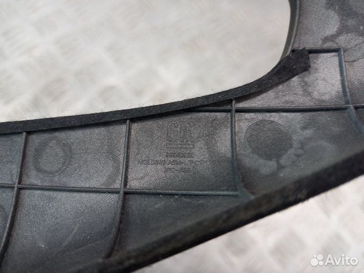 Рамка магнитолы Chevrolet Cruze 1 1.6 F16D3 109Л.С