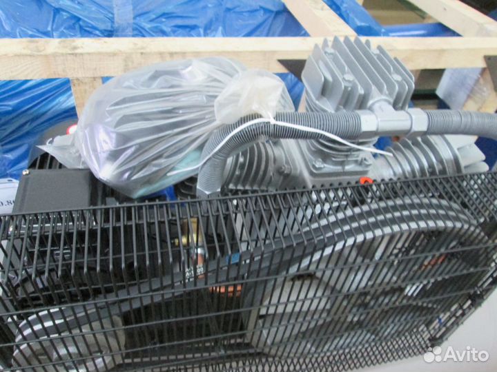 Поршневой Компрессор Remeza LB75 5,5 кВт 900л/мин