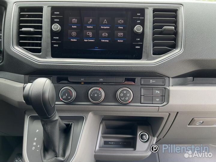 Volkswagen Crafter цельнометаллический, 2023