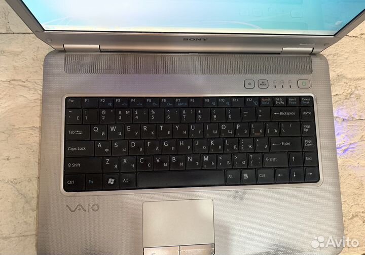Ноутбук Sony Vaio 120, SDD+500 HDD, 4RAM