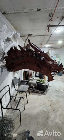 Бюст дракона