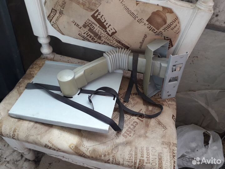 Полка для телевизора