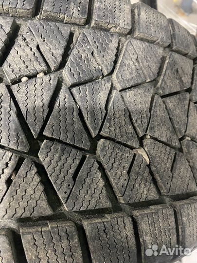 Bridgestone Blizzak DM-V2 255/55 R19