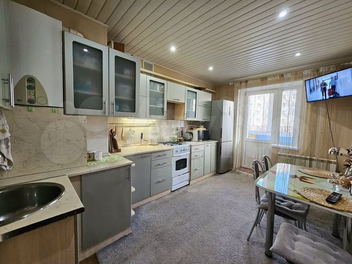 2-к. квартира, 59,5 м², 1/10 эт.