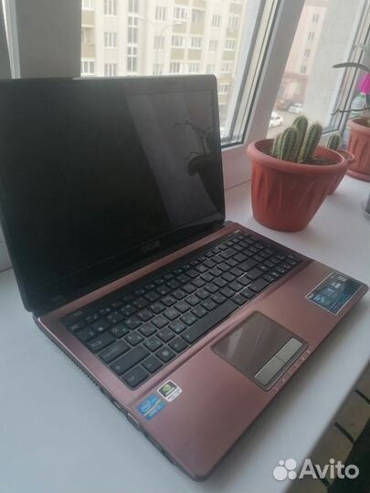 Новый, мощный ноутбук I3core+SSD