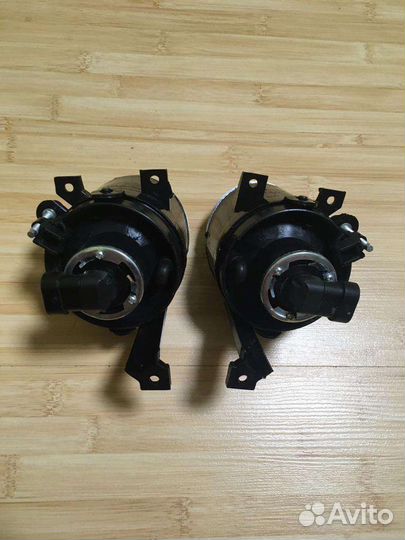 Противотуманные фары Vw Polo 4D sedan mk5