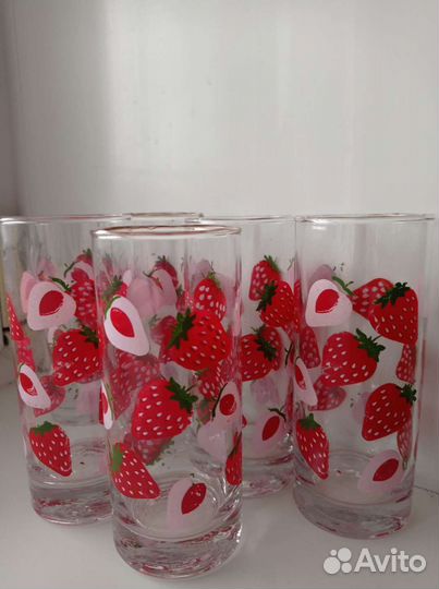 Набор стаканов клубника 6 штук - 230мл высокие