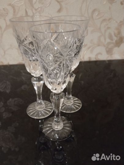 Хрустальные рюмки на ножке СССР 3 шт