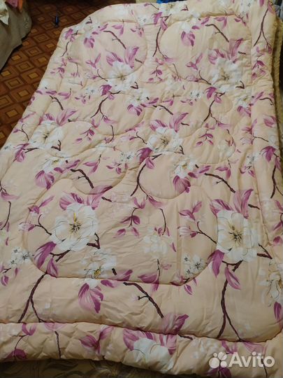 Одеяло 1.5 зимнее, новое, лёгкое и пышное, торг