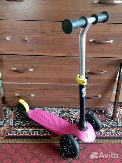 Самокат детский трехколесный новый
