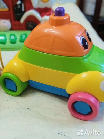 Игрушка машинка пирамидка