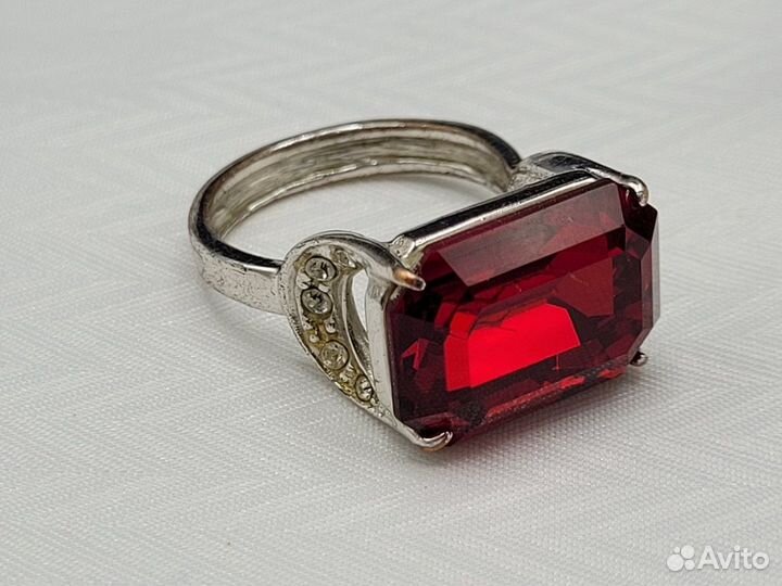Кольцо Красный Прозрачные камни Jenavi Женави