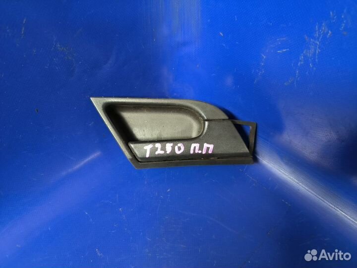 Ручка двери передняя правая Chevrolet Aveo T250