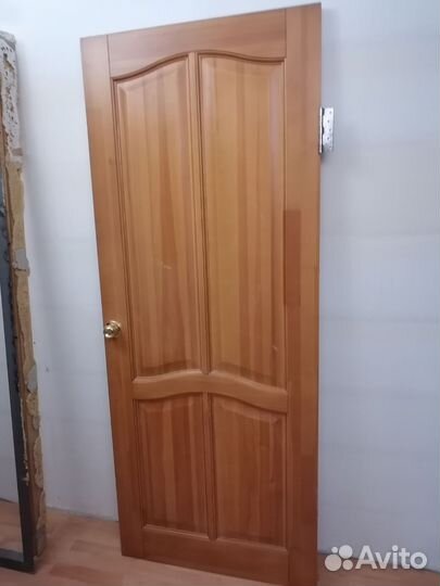 Двери межкомнатные с коробкой из массива