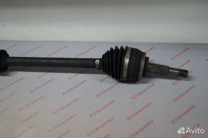 Nissan 39100-BM720 Вал приводной правый