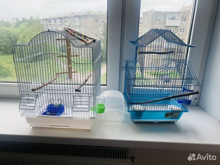 2 Клетки для птиц