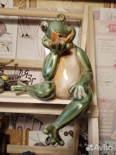 Статуэтка лягушка фарфор