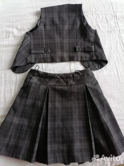 Юбка школьная в клетку и жилетка