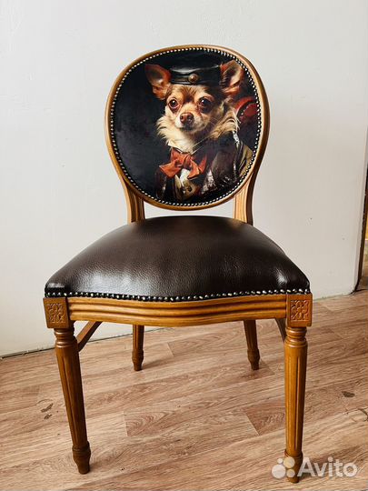 Мягкий стул со спинкой