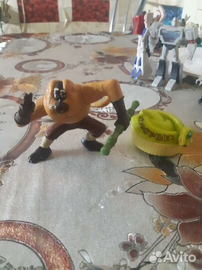 Продам игрушки от 
