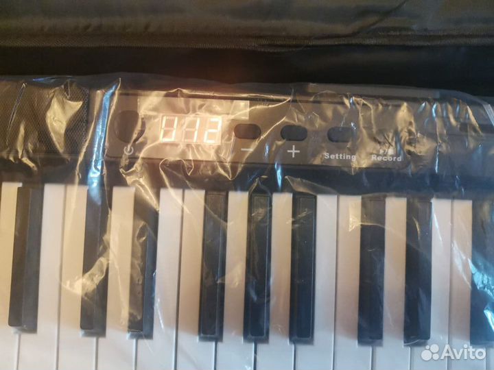 Синтезатор для обучения 88 клавиш