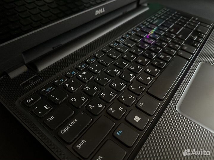 Ноутбук dell inspiron 3537