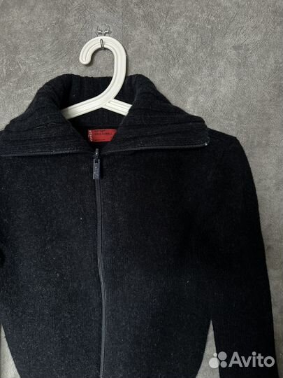 Свитер levis xs