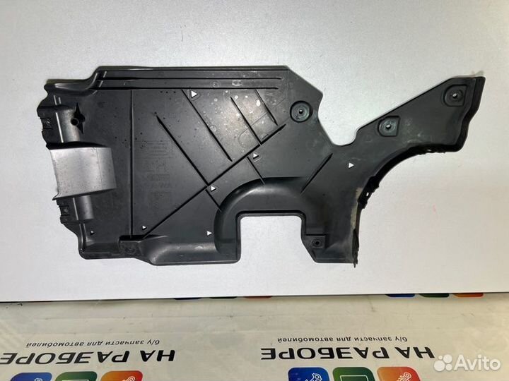 Пыльник днища левый Bmw M850I G16 N63B44D 2021