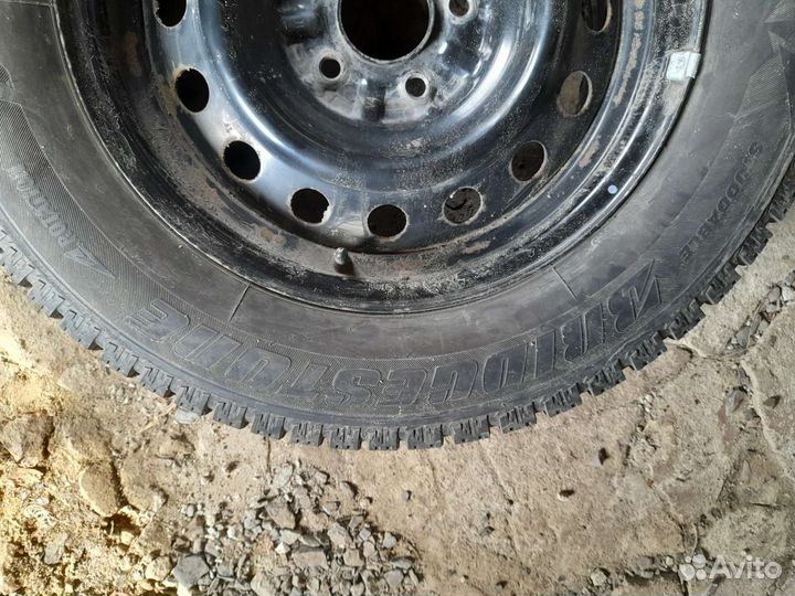 Blackstone Alaska 215/65 R16