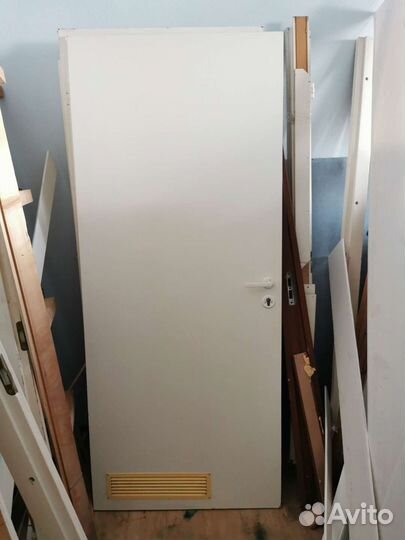 Двери межкомнатные с коробкой бу