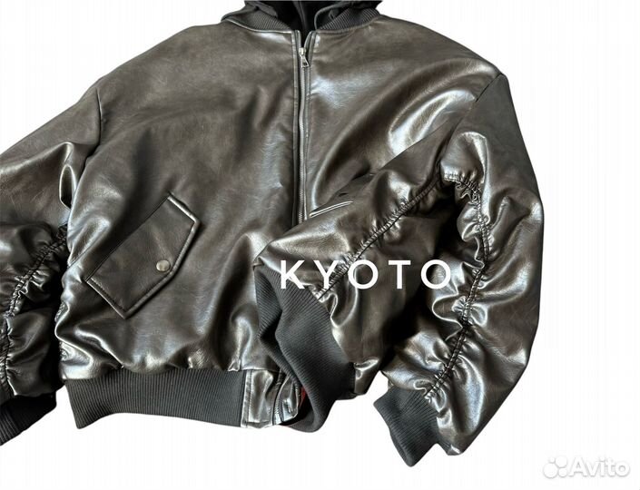 Кожаный бомбер Balenciaga type