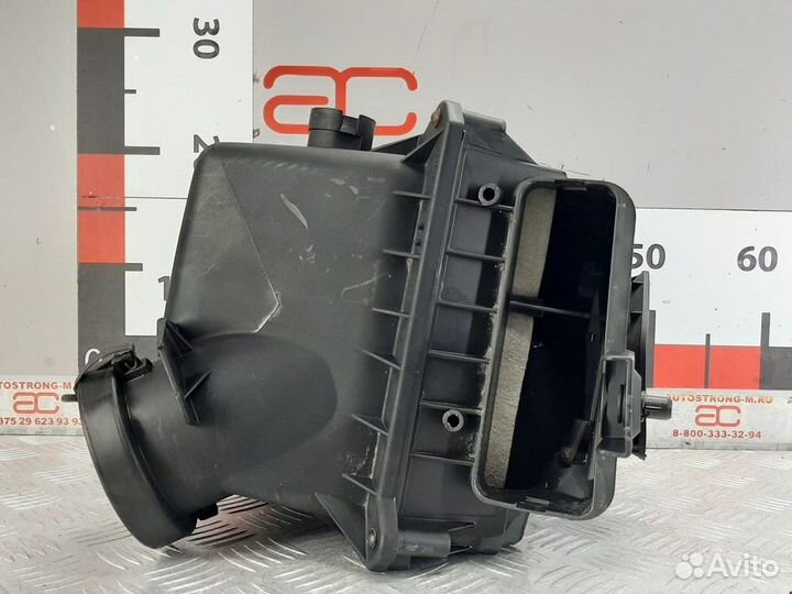 Корпус воздушного фильтра Audi A4 B6 2002