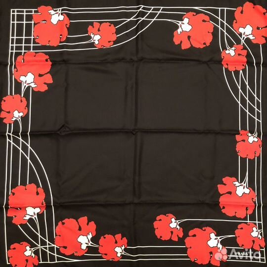 Новый платок Prada оригинал