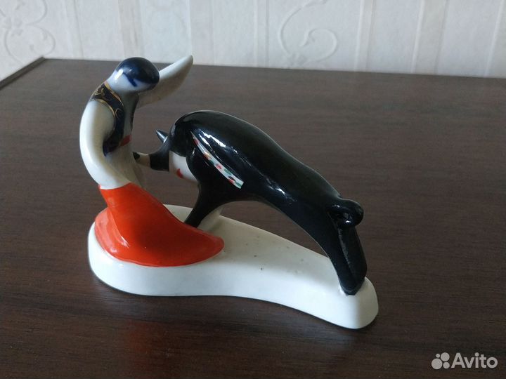 Тореодор с быком