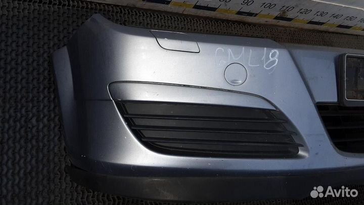 Бампер передний Opel Astra H/Astra Family H