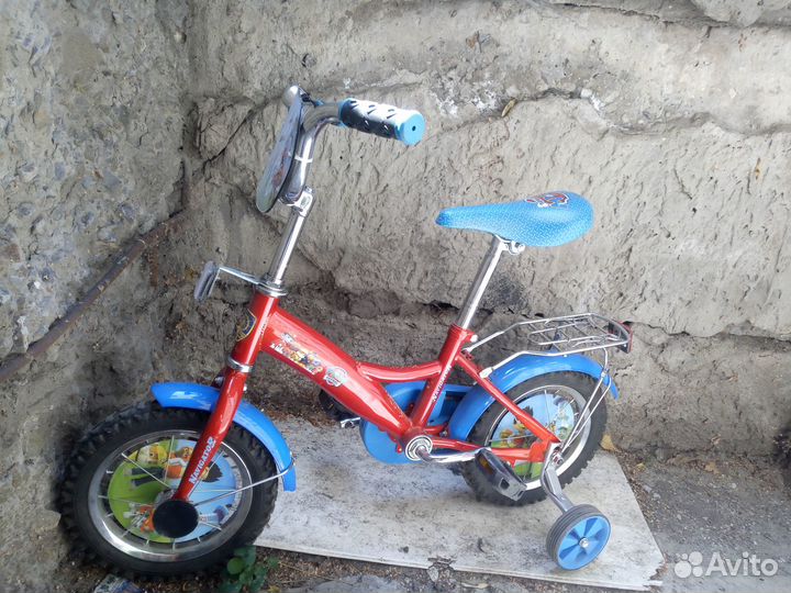 Велосипед детский,колеса 12 дюймов(30,48см)