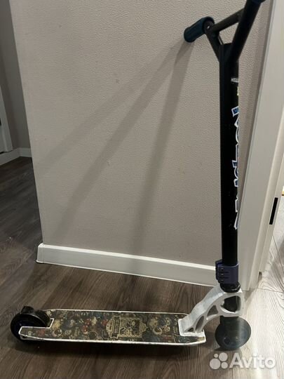 Трековый самокат