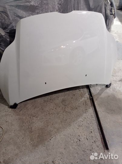 Продам капот в цвет Ford Focus 3