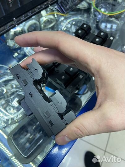 Блок управления стеклоподъемниками chevrolet cruze